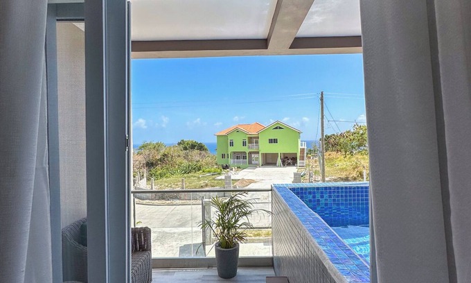 La Fargue Apartment | The island Experience 2 bedroom apartment