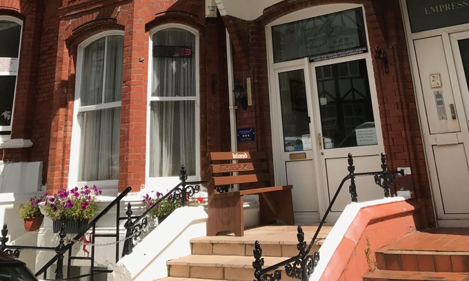 Douglas House | The Island & Fairfield