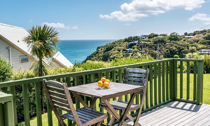 Oneroa Cottage | The Island Gem - Oneroa Holiday Home
