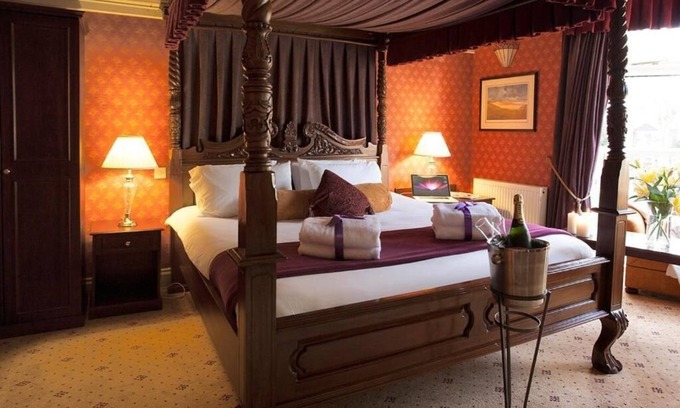 Acresford Hotel | The Jacobean Hotel