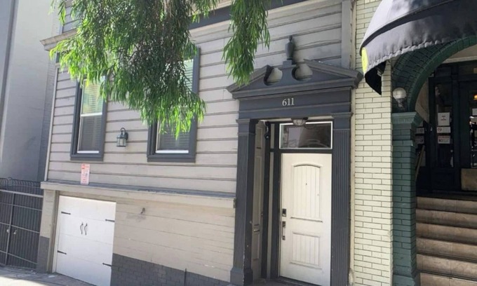 Union Square House | The Jewel of Jones-Heart of San Fran