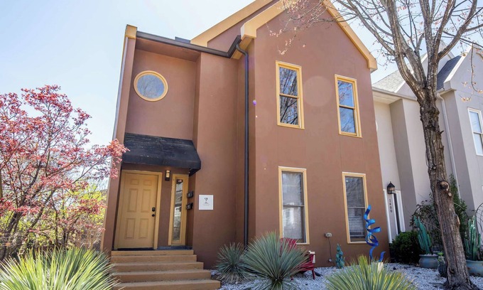 Oxford Condo | The Joshua Tree - Unit B by Apex Short Term Stays