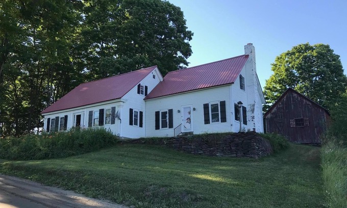 Lyndonville Other | The Justus Buchler House: Your Launchpad for fun!