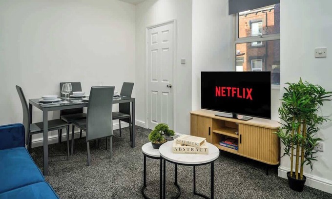 Meanwood House | The Kensington - 1 bed Home in Leeds