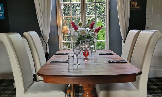 Montacute Hotel | The Kings Arms Inn