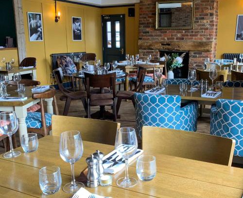 Acle Bed & Breakfast | The Kings Head Inn, home of The Acle Steak