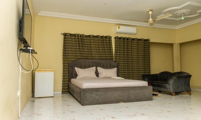 North Legon House | THE KINGSVILLE, Bohye, mango lane