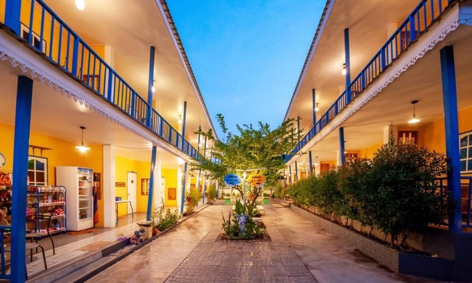 Nong Pla Lai Hotel | The kn kohlarn