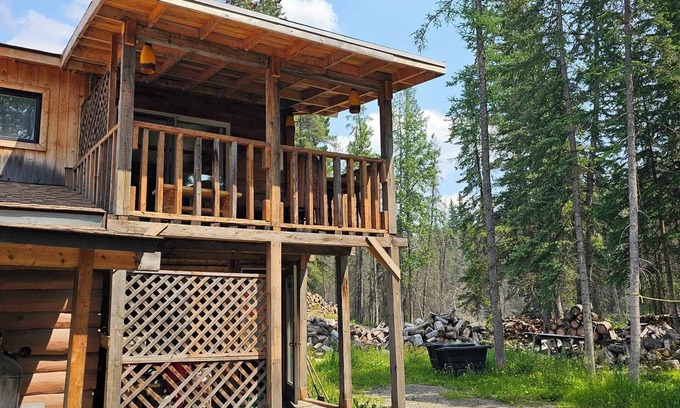 Hinton Cabin | The Knotty Pine Loft