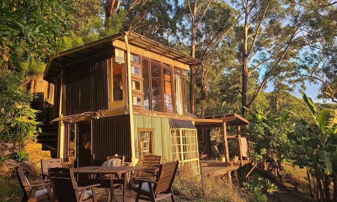 Middle Pocket Cabin | The Kyoto Barn -Treehouse