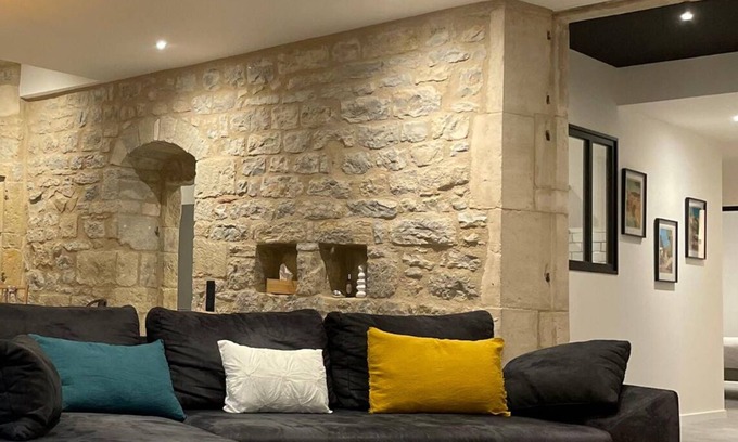 Villefranche-de-Rouergue Apartment | The Loft of the Hotel Dieu