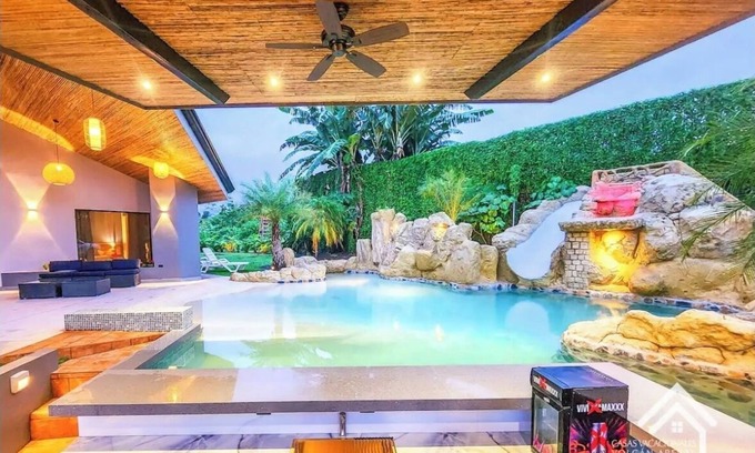 Chachagua House | The Lake House