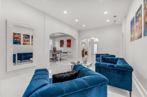 Tamiami House | The Lake house 305 , Perfect Sunset