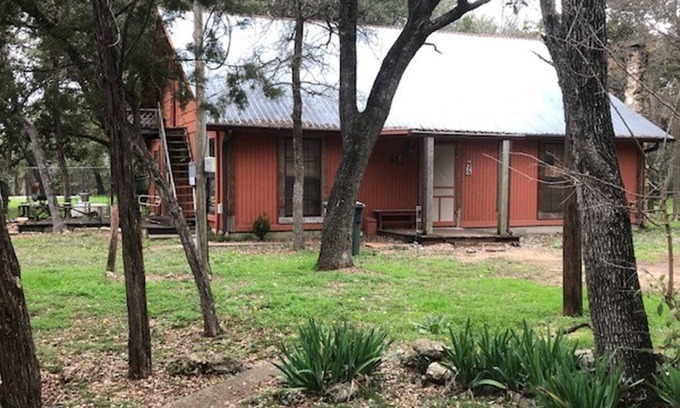 Temple House | The Lake House at Belton Lake
