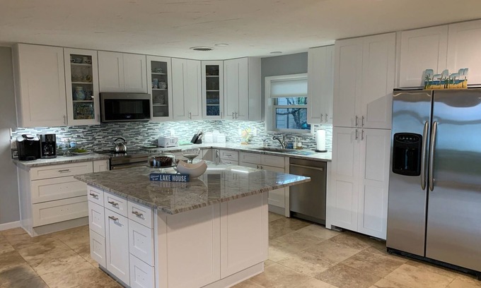Little Elm House | THE LAKE HOUSE AT KNOB HILL
