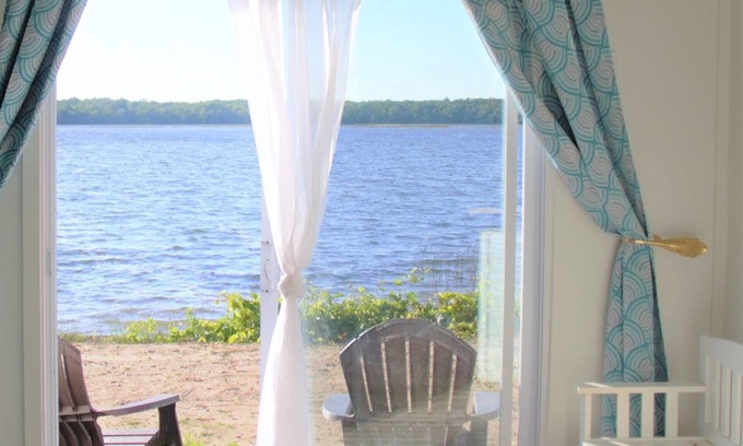 South Bruce Peninsula Cabin | The Lake House, Couples Retreat! Cabin 3