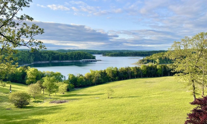 Gepp House | The Lake House Retreat