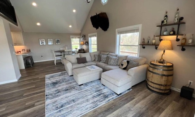 Marshall House | The Lake House