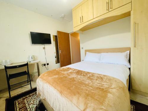 Clayhall House | The Lakeside Redbridge