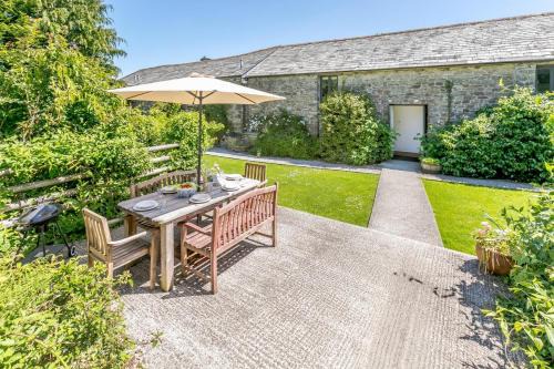 Trewen House | The Lambs Barn