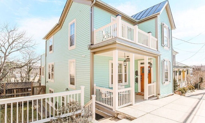 Staunton House | The Landmark: Luxury In Downtown Staunton