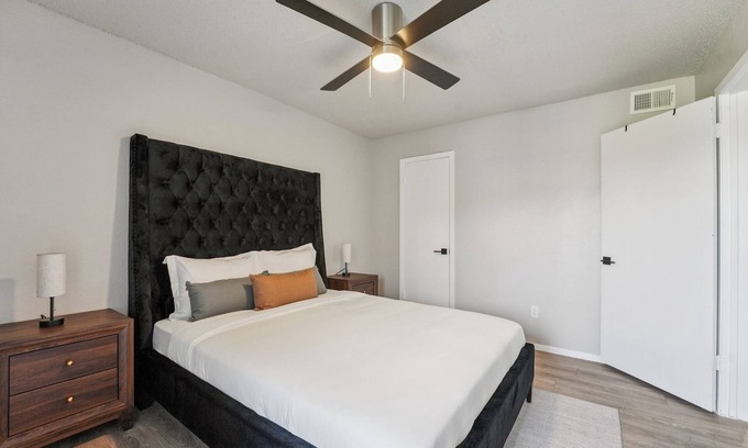 North Arlington Apartment | The Landry 388 | Spacious and Cozy 2 Bedroom 1bth