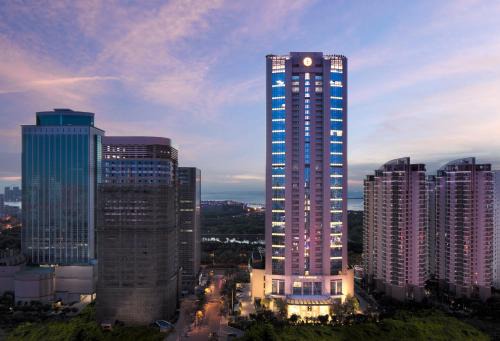 Long Hua Hotel | The Langham Haikou