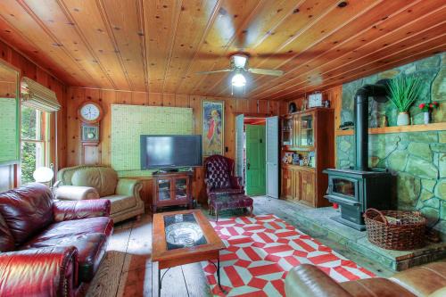 Guerneville House | The Last Resort
