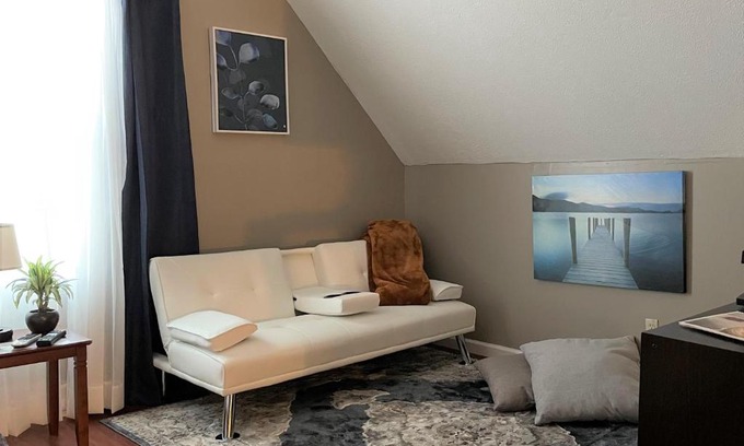 Thunderbolt House | The Lavender Loft