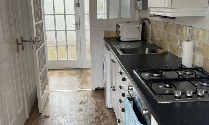 Retford House | The Lawns Guest House