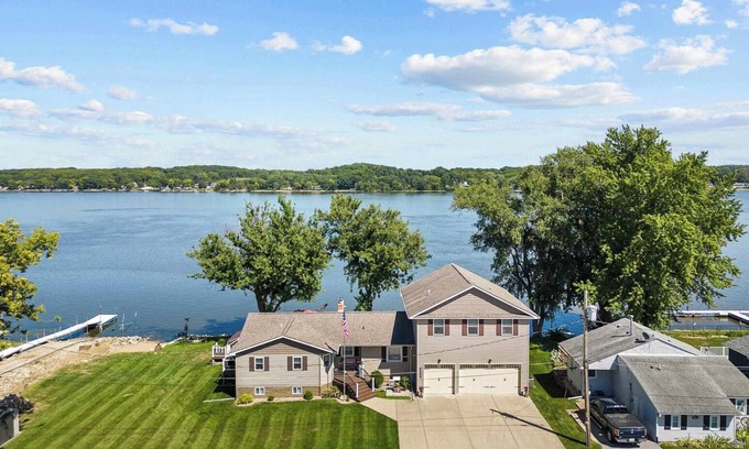 Scott County House | The LeClaire Driftwood Retreat on the Mississippi River!