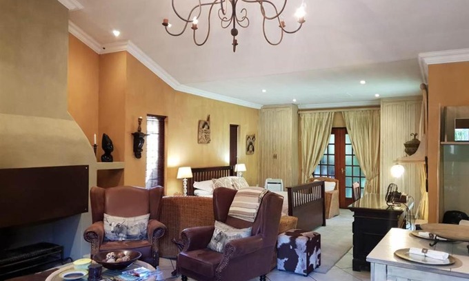 Fontainebleau Apartment | The Lemon Tree Self- Catering