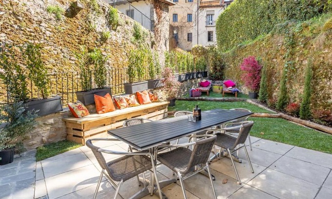 Mologno Villa | The Liberties - Luxury Villa in Barga Old Town