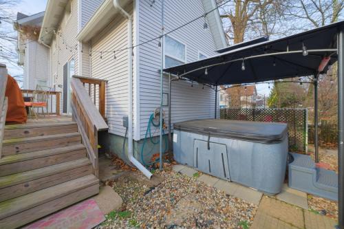 South Haven House | The Lighthouse - Large home close to downtown with a hot tub & game room!