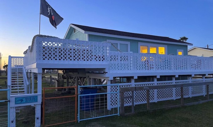 Surfside Beach House | The Lil' Sea Turtle, our little slice of paradise!