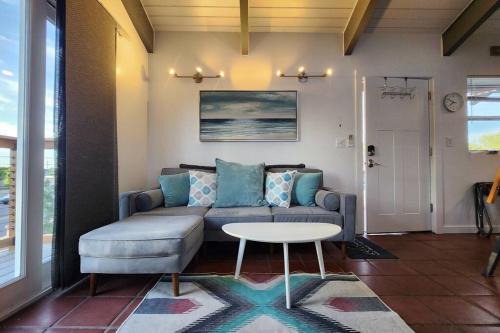 Citizens Imp Comm Of Martineztown Ski Chalet | The Lilly Pad Loft - A Lovers Nest