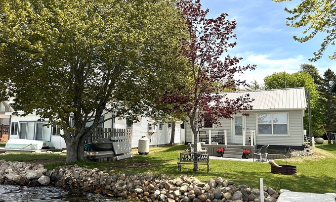 Moran Cottage | The Lilly Pad on Brevort Lake