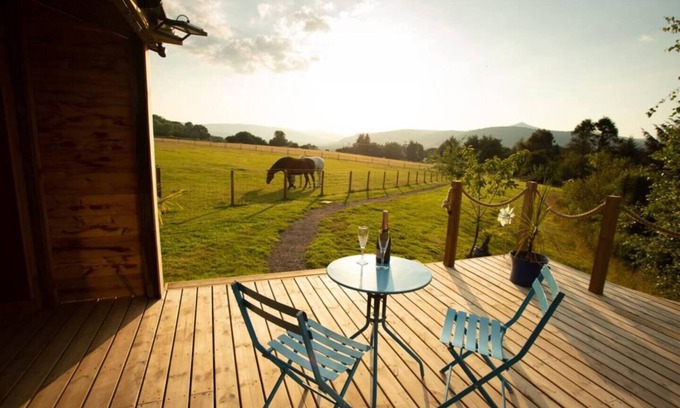 Abergavenny House | The Lily Pod