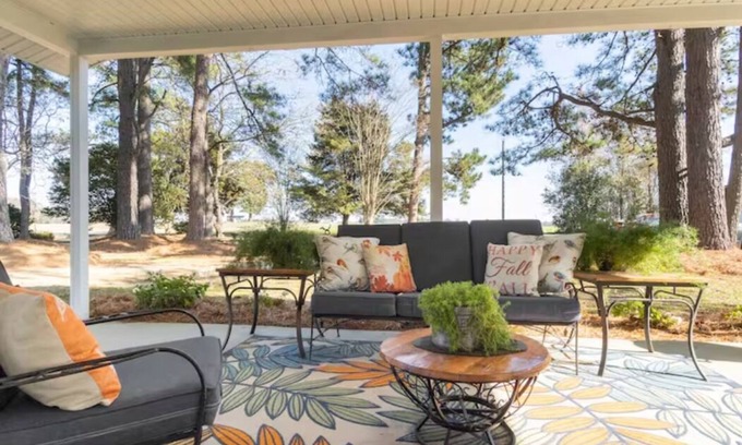 Crisp Cottage | The Lindell House Fully handicapped equipped country cottage