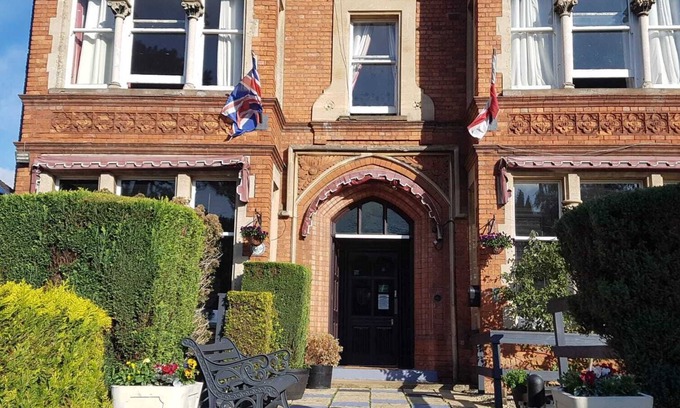 Banbury Hotel | The Lismore Hotel