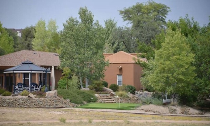 Williamson Apartment | The Little Bunkhouse is on 7 acres of walk ways, a camp site and putting green.