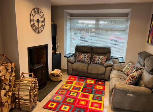 Bangor House | The Little house with a Tub