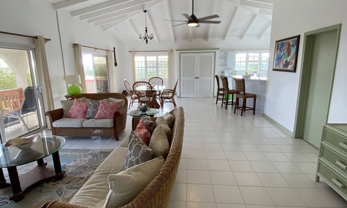 Little Harbour House | The Little Villa (Newly Renovated)