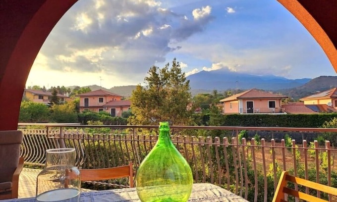 Viagrande Apartment | The Little Vineyard