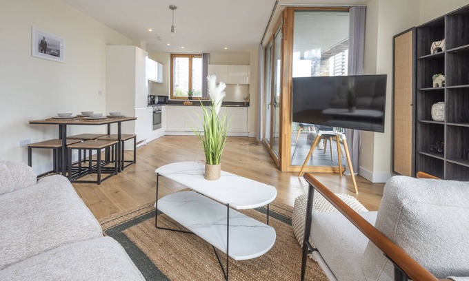 Notting Dale Apartment | The Lockton - Portobello Road