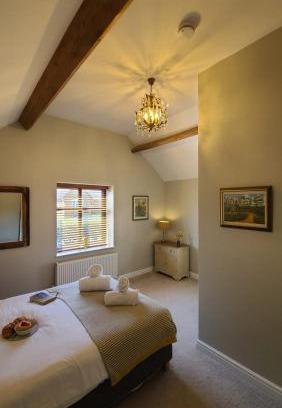 Cannock House | The Lodge a beautiful barn conversion with 3 ensuite bedrooms on the edge of Cannock Chase