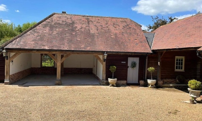 Sudbury Bed & Breakfast | The Lodge at Briar house .