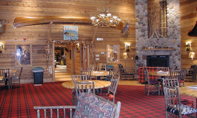 Siren Hotel | The Lodge at Crooked Lake
