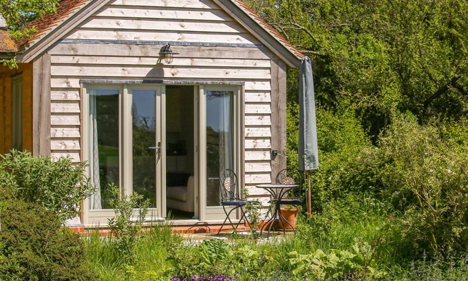 Malmesbury Cottage | THE LODGE AT MORTONS, romantic, luxury holiday cottage in Malmesbury