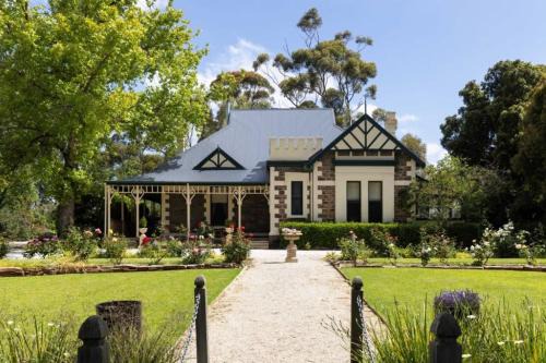 Seppeltsfield Bed & Breakfast | The Lodge at Seppeltsfield